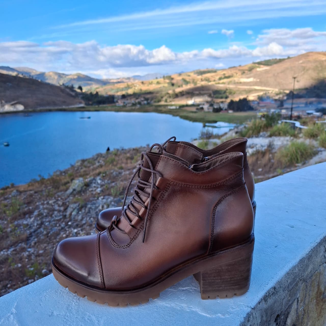 Bota VANGUARD de Cuero